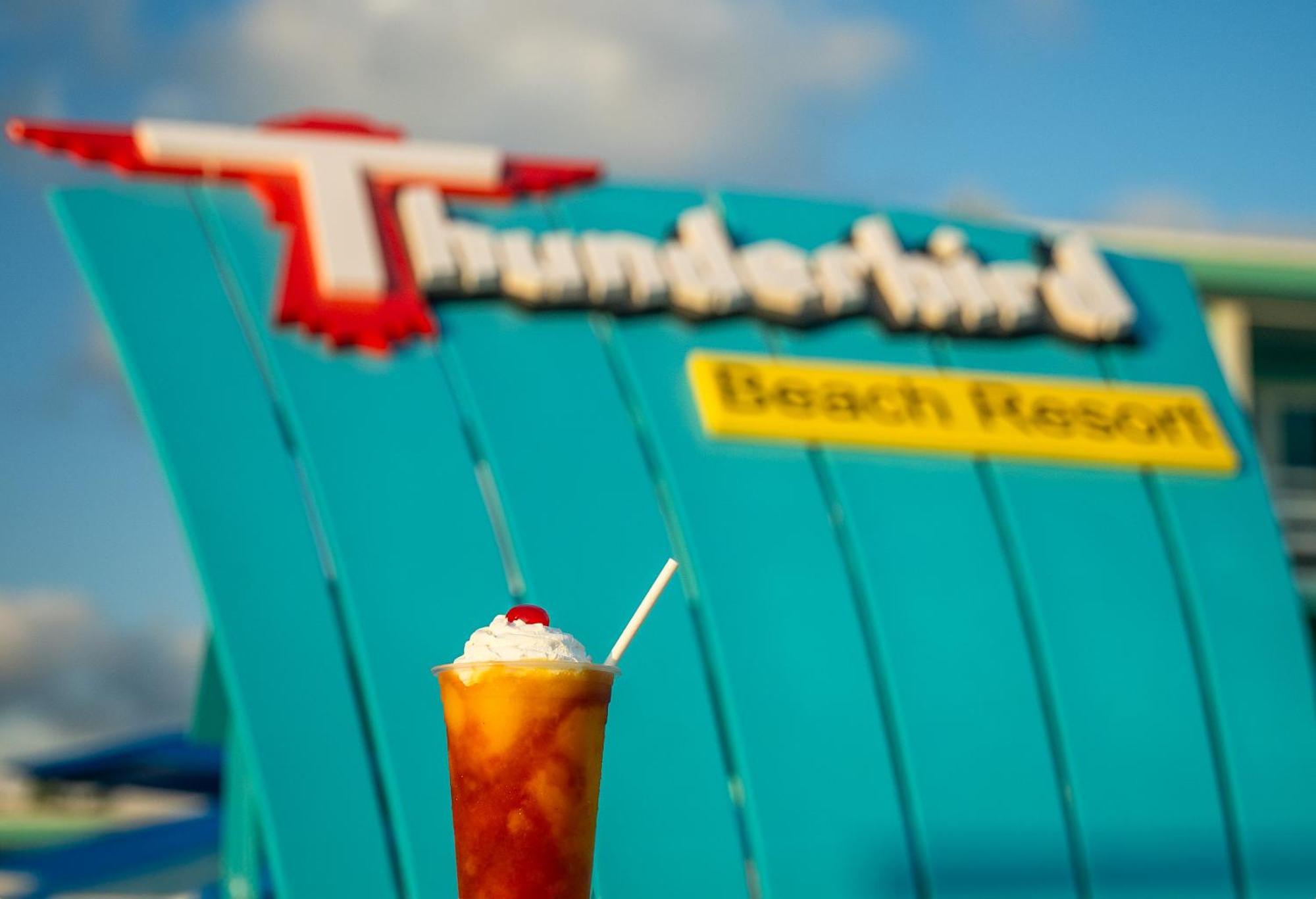 Thunderbird Beach Resort Treasure Island Exterior photo