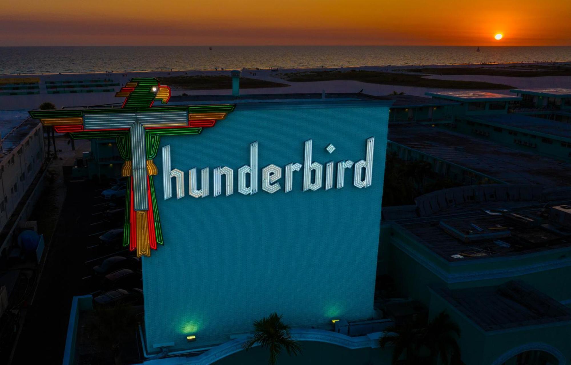 Thunderbird Beach Resort Treasure Island Exterior photo